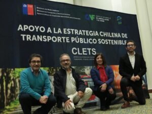 Valdivia, sede del cambio: líderes del transporte discuten retos y soluciones sostenibles