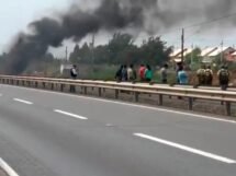 Transportistas de Carga Condenan los Ataques y Barricadas en la Ruta 5