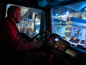 Recomendaciones Esenciales para el Transporte de Carga ante el Cambio de Hora en Chile