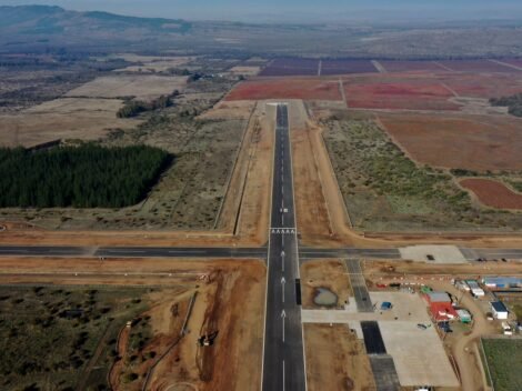 Cauquenes avanza en proyecto de aeropuerto de carga para fortalecer exportaciones del Maule