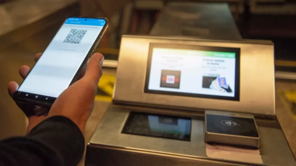Conoce cómo opera el nuevo sistema de pago del Metro de Santiago