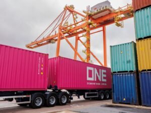 TecPlata incorpora camión bi-tren para optimizar transporte de carga