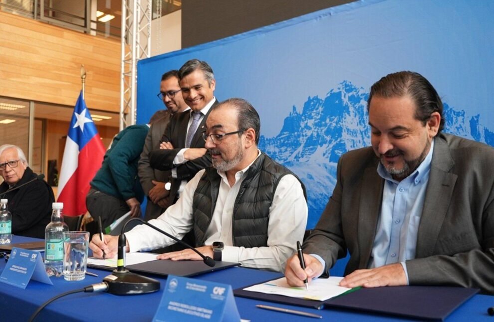 Gobierno de Aysén y Tabsa avanzan en diálogo para mejorar la conectividad nacional