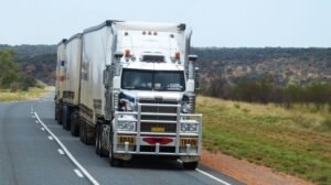 Camioneros apoyan proyecto de ley que obliga a puertos y generadores a pesar la carga