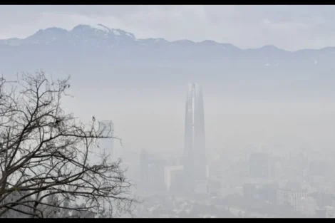 Se mantiene la Alerta Ambiental en la Región Metropolitana por mala calidad del aire