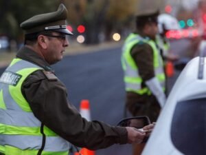Revisa qué autos tienen restricción vehicular este martes 3 de junio en Santiago