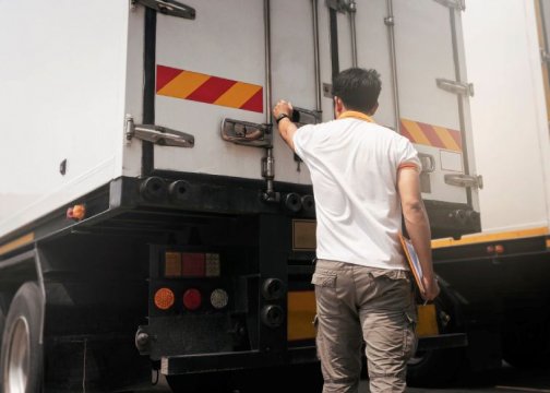 Crecen las amenazas al transporte de carga por mafias en la logística chilena