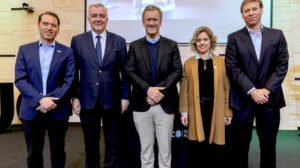 Inauguran la primera academia logística del país para fortalecer al sector transporte