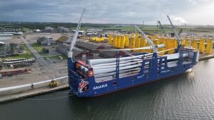 Buque Ro-Ro de Deugro inicia operaciones con carga de proyecto rumbo a EE.UU.