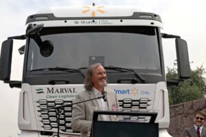 Primer camión a hidrógeno recibe autorización para circular por carreteras chilenas
