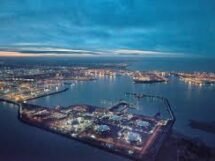 Puerto de Amberes registra caída del 4,3% en movimiento de carga