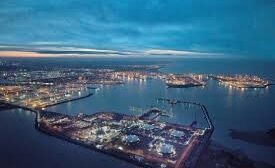 Puerto de Amberes registra caída del 4,3% en movimiento de carga