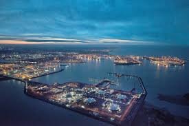 Puerto de Amberes registra caída del 4,3% en movimiento de carga