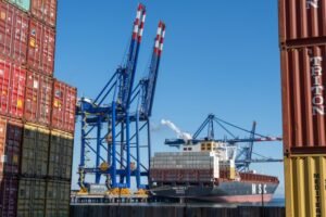 Puerto Coronel plantea mejorar la conexión logística con Puerto Montt