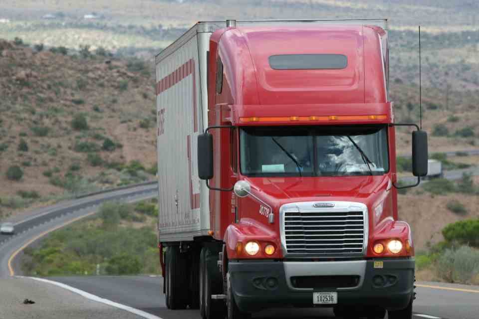 Robo de camiones de carga alcanza los 300 casos al año: buscan soluciones