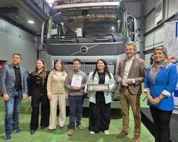 Volvo Chile y Agencia de Sostenibilidad Energética se unen para promover la conducción sostenible con «Giro Limpio»