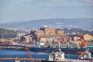 Cierre de Huachipato redirige flujo de carga hacia el Puerto de Valparaíso
