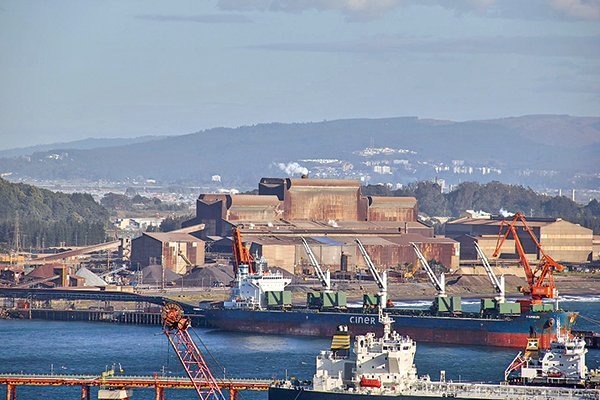 Cierre de Huachipato redirige flujo de carga hacia el Puerto de Valparaíso