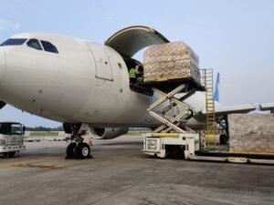 Transporte aéreo de carga en 2025: la inestabilidad frena el crecimiento