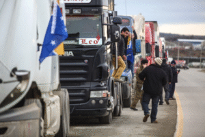 Transportistas de Magallanes exigen en Puerto Montt una conexión terrestre directa sin pasar por Argentina