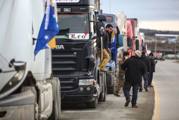 Transportistas de Magallanes exigen en Puerto Montt una conexión terrestre directa sin pasar por Argentina