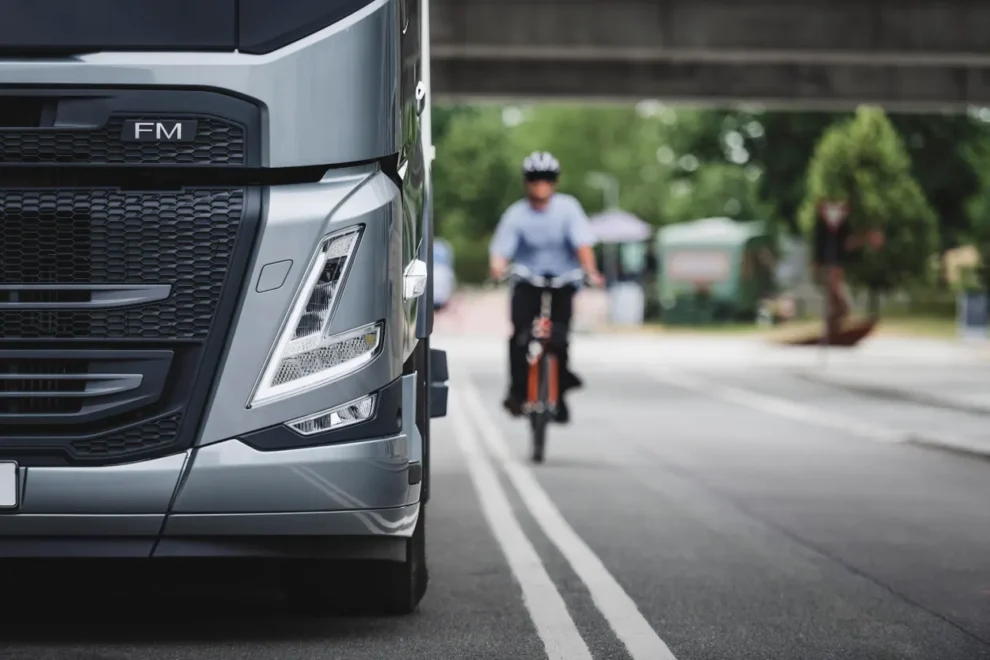 Volvo Trucks refuerza su liderazgo en seguridad con más modelos certificados con 5 estrellas Euro NCAP