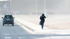 Cierre del paso fronterizo Jama para transporte de carga por fuertes vientos en Antofagasta