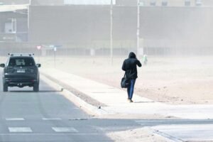 Cierre del paso fronterizo Jama para transporte de carga por fuertes vientos en Antofagasta